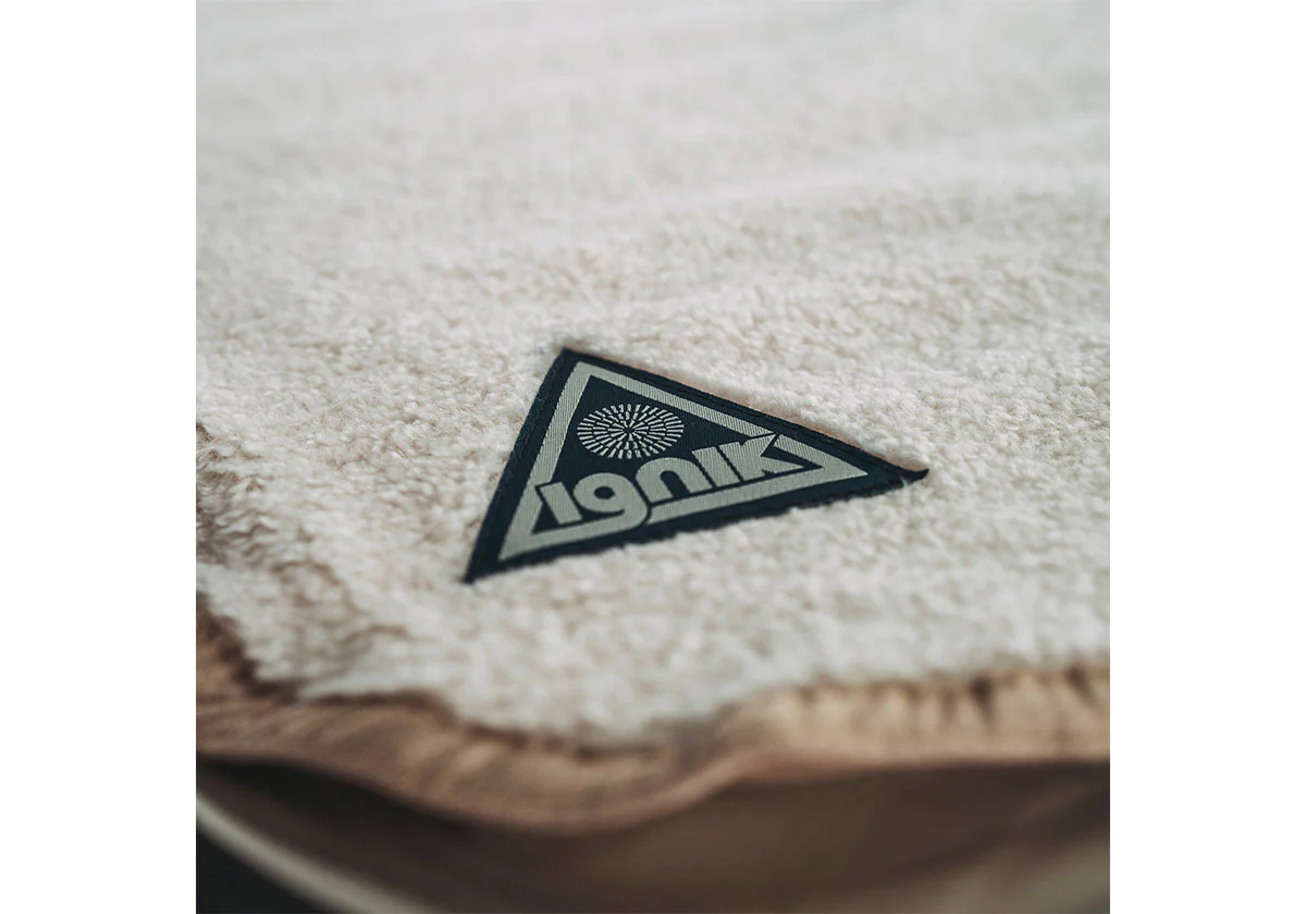 Flipside Heated Bed Cover Fleece - Image 8